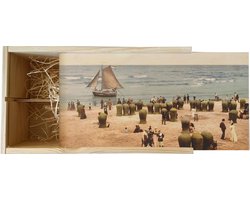 Wijnkist - Oud Stadsgezicht Scheveningen - Strand, Boot & Zee - Oude Foto Print op Houten Kist - 19x36 cm