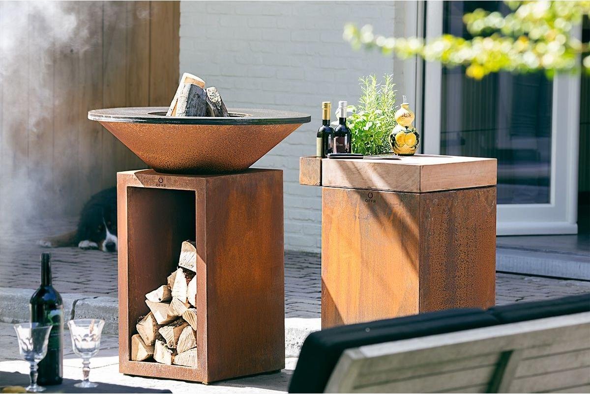 OFYR Butcher Block 45 Rubberwood Werktafel Cortenstaal BBQ tafel