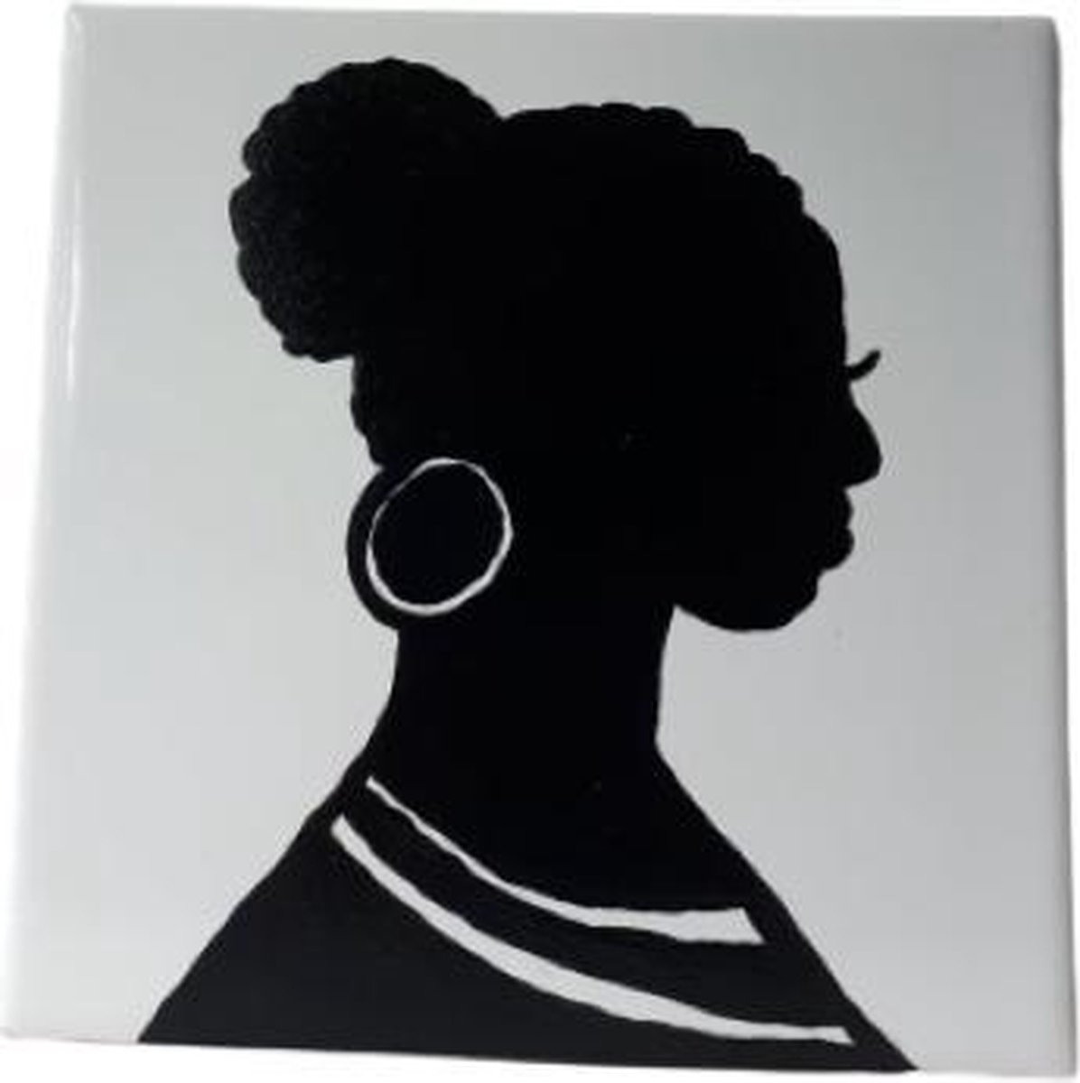 Jacqui's Arts & Designs - African design - kunsttegeltje - Afrikaanse print - Afrikaanse dame - handbeschilderd tegel - keramische tegel - zwart/wit - silhouet - Afro kapsel - hoog kapsel -Afrikaanse vrouw