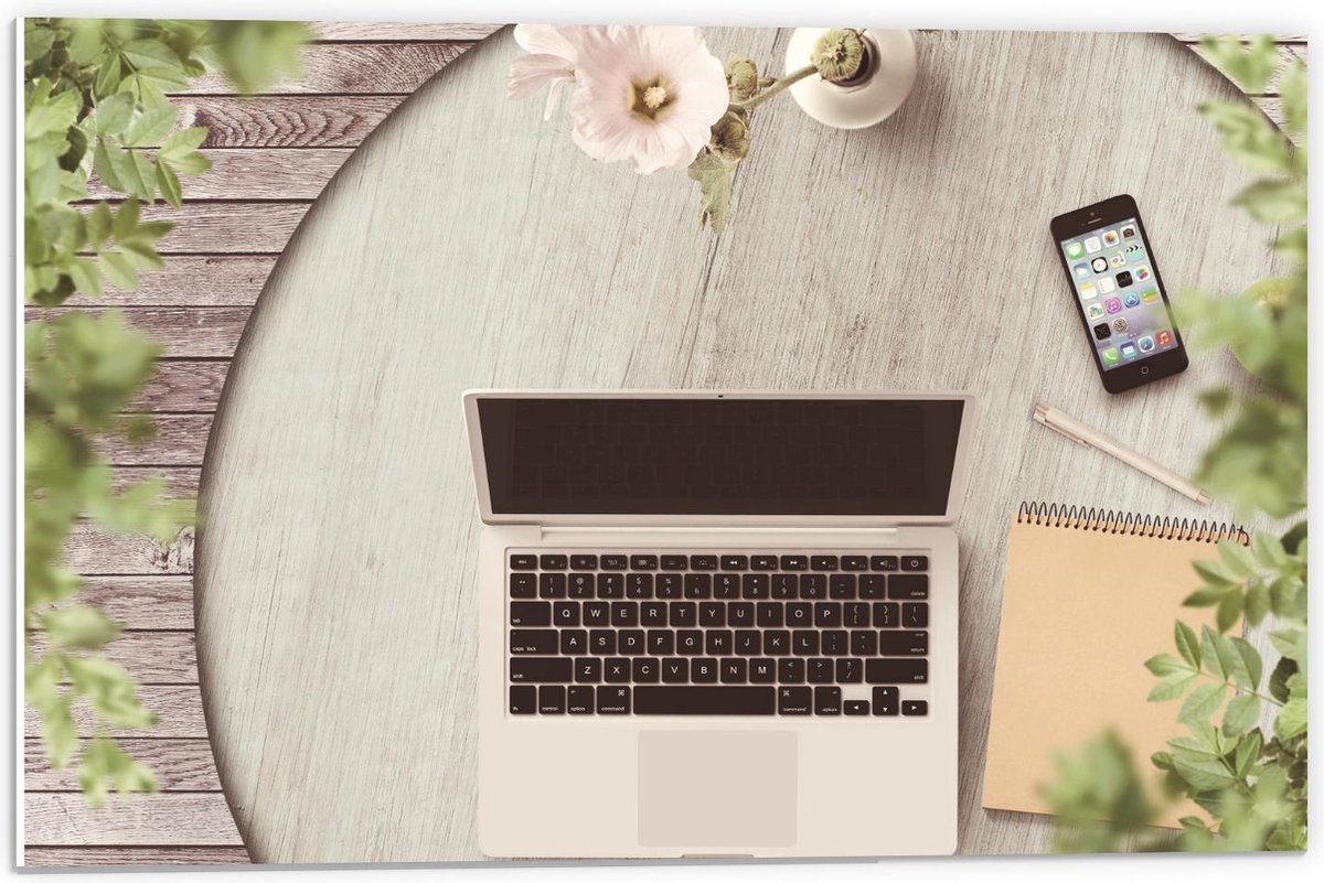 Forex - Laptop op Tuintafel - 60x40cm Foto op Forex