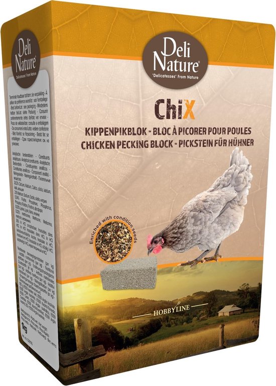 Doos met Deli Nature Chix Kippenpikblok met een kip en een pikblok.