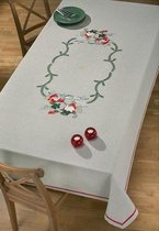 Voorbedrukt tafelkleed kerst elfen van Permin 58-5685r  excl  garen afm 150x240cm