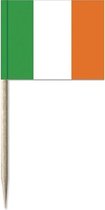 200x Cocktailprikkers Ierland 8 cm vlaggetje landen decoratie - Houten spiesjes met papieren vlaggetje - Wegwerp prikkertjes