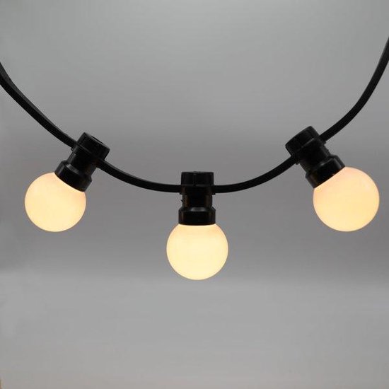 Lichtsnoer voor buiten - 28 meter met 60 LED lampen - 1 watt melkwitte kap  - ideaal... | bol.com