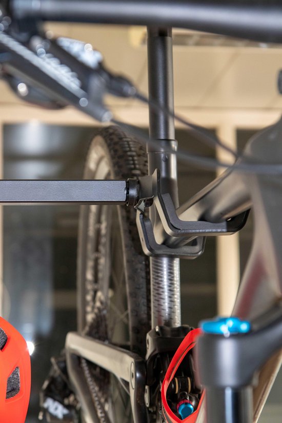 BBB Cycling WallMount Deluxe Fiets Ophangsysteem - Muurbeugel fiets - Fiets ophangbeugel - Ruimtebesparend - Voor verschillende soorten fietsen - BTL-150 - BBB cycling