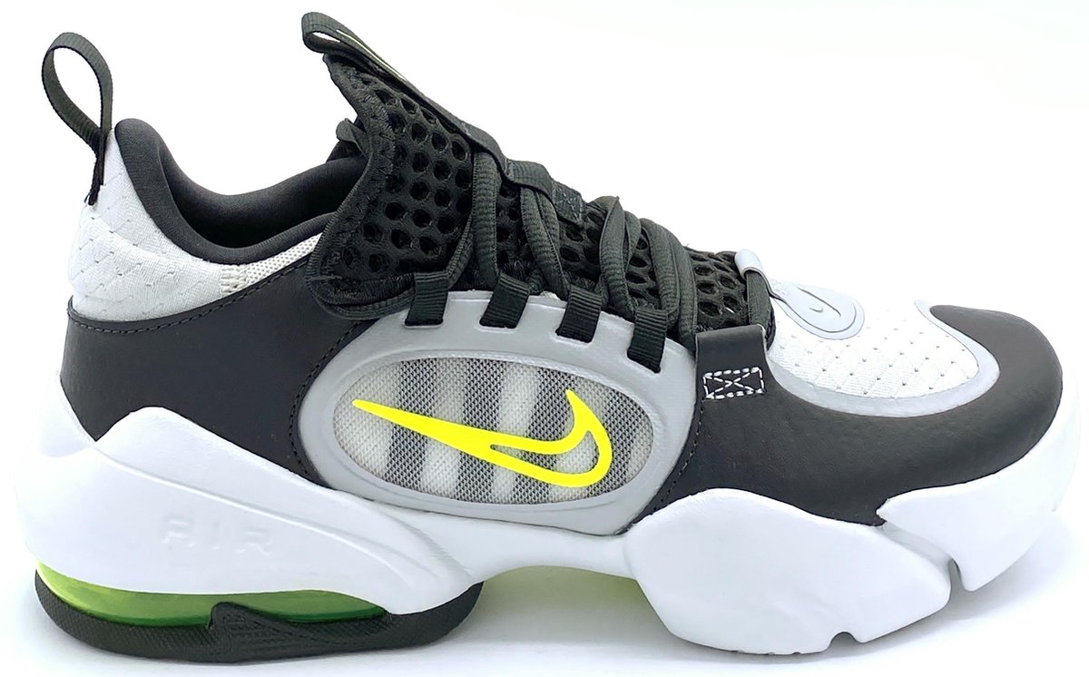 nike air alpha savage 2