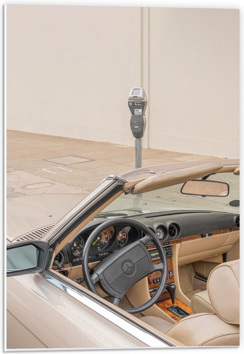 Forex - Beigekleurige Auto - 40x60cm Foto op Forex