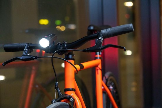 Sigma Sport AURA 30 Led koplamp - 30 Lux - inclusief batterijen — afbeelding 4
