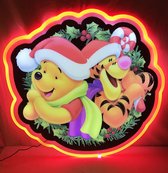 Disney Winnie The Pooh Kerst Contour Led Wanddecoratie 83 x 77 cm