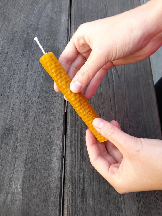 KAARSEN MAKEN - KNUTSELPAKKET ROLKAARSEN UIT ECHTE BIJENWAS - 5ST - DIY - RECHTSTREEKS VAN DE IMKER - kaarsen maken - knutselen zelf maken natuurlijk - leuk origineel Cadeau topcadeaus cadeaus ideaal kaars volwassen bijen meisjes jongens geschenk