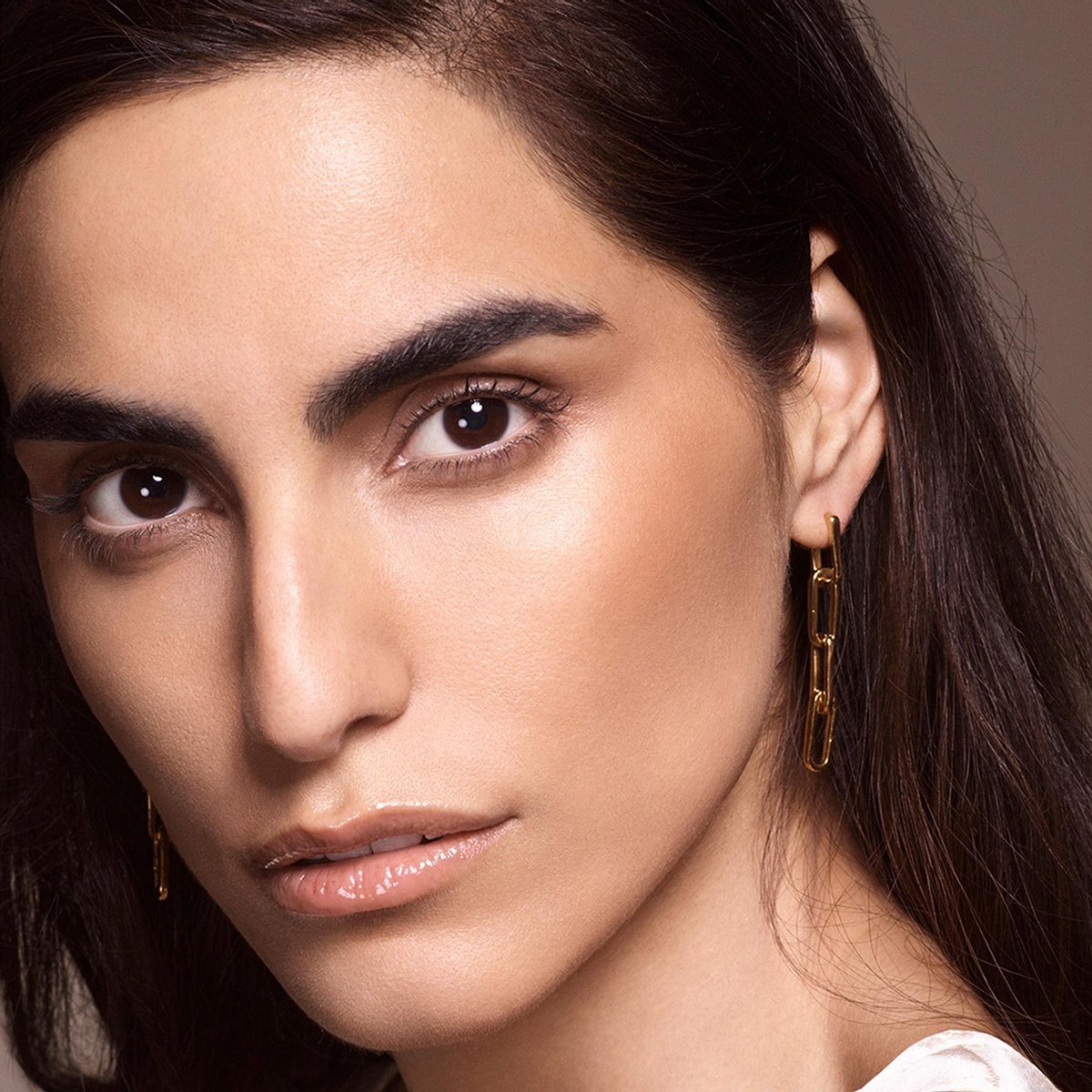 Max Factor Facefinity Bronzer Poeder met gouden en zwarte rand.
