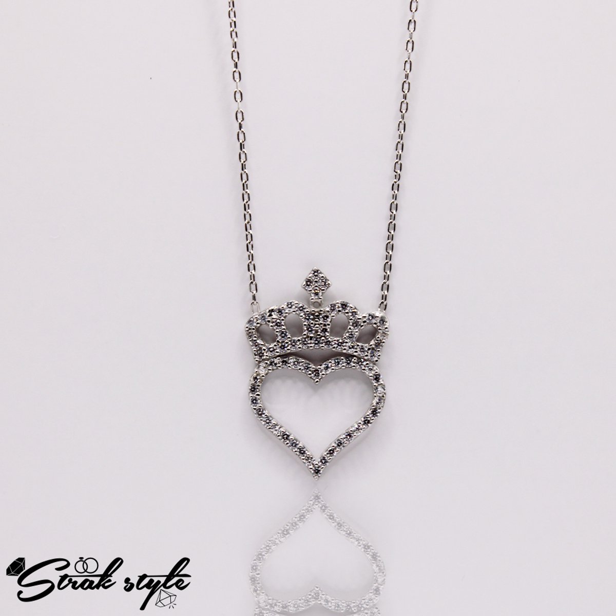 925 Sterling Zilveren Ketting met Hart en Kroontje Motief met Zirkonia Steentjes Tijdloos Elegant Sieraad voor Dames