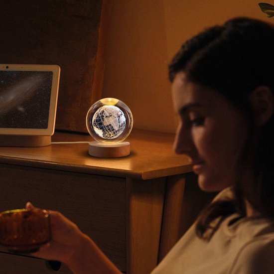 3D Kristallen Bal Universe - Nachtlampje - LED Glas Licht Hologram lamp met Massief Houten Basis - Nachtlamp - Cadeau idee - Verlichting - USB aansluiting - Woondecoratie van Merkloos — afbeelding 5