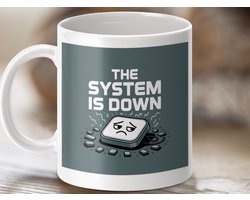 systeem is down, computer problemen, nerd beker, tech humor, cadeau programmeur, geek cadeau, computer mok, it humor, tech beker, grappige mok, droevige computer, systeem fout, it beker