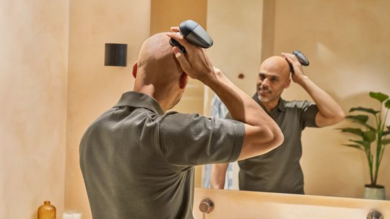 Philips Series 7000 Headshaver - Scheerapparaat mannen hoofd - Wet&Dry - Flexibele scheerkop - Opbergetui - Reinigingsstation- HS7980/15