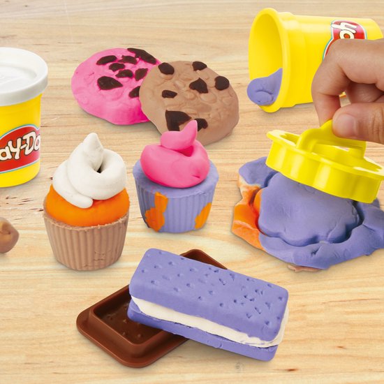 Play-Doh Bakkertje-speelset, keukenspeelgoed voor kinderen van 3+