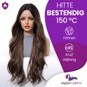 Vrouw met lang, golvend, donkerbruin haar. Hittebestendig tot 150°C, föhnen, krul-/stijltang.