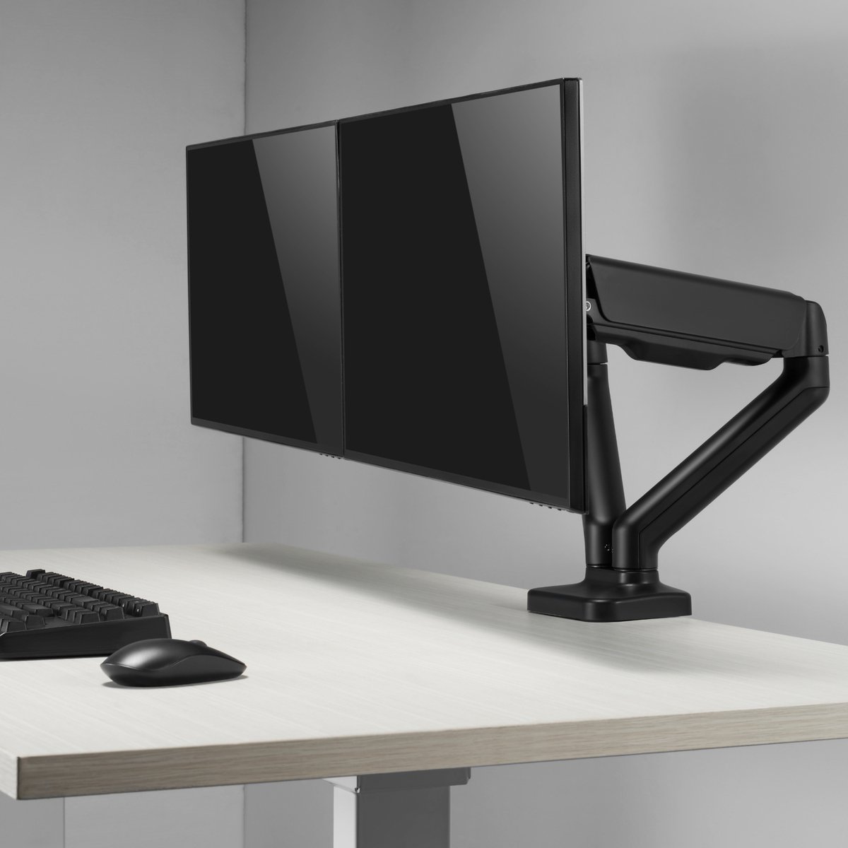 Dubbele monitor arm | Draaibaar | Kantelbaar | Max. gewicht: 9 kg per arm | 17 t/m 32 inch | Allteq