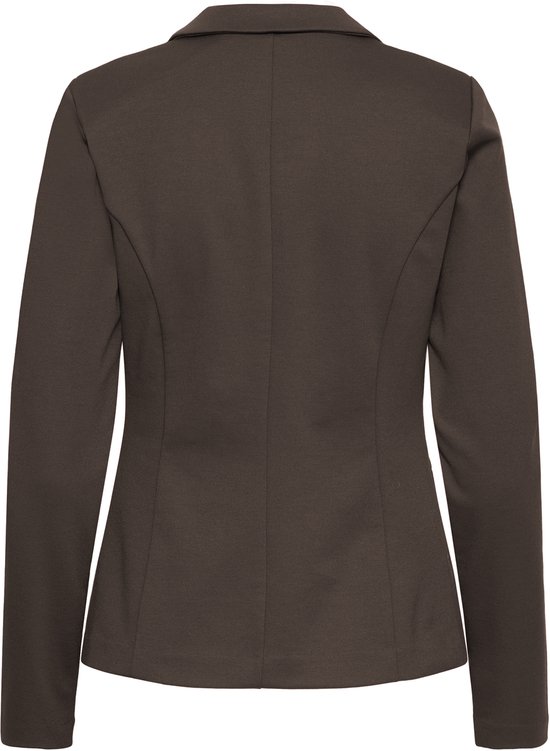 Achterkant van een bruine ICHI blazer, met figuurnaden.