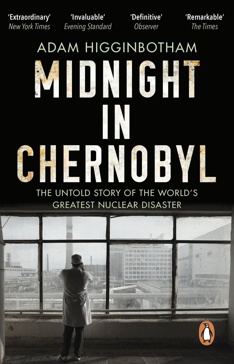 Omslag van Midnight in Chernobyl