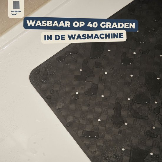 Grijs douchemat met waterdruppels op een witte douchebak.