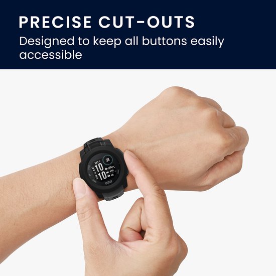 Hand demonstreert de knoppen van een zwart horloge met een beschermhoes.