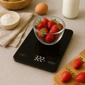 Bol.com Keukenweegschaal – digitaal & oplaadbaar – met LED display & tarra functie – tot 10kg – zwart - BRCKS aanbieding