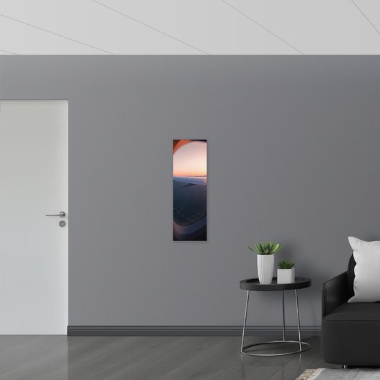 WallClassics - Feuille de mousse PVC - Vue d'une fenêtre d'avion sur terre au coucher du soleil - Photo 30x90 cm sur feuille de mousse PVC