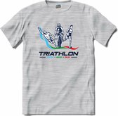 Triathlon Swim, Bike and Run | Triathlon - Zwemmen - Fietsen - Hardlopen - Sport - T-Shirt - Unisex - Donker Grijs - Gemêleerd - Maat L