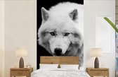 Behang - Fotobehang Wolf - Dier - Zwart - Wit - Breedte 120 cm x hoogte 240 cm
