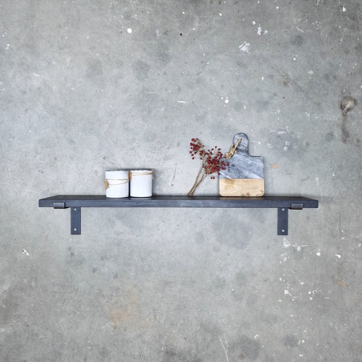 GoudmetHout Wandplank Industrieel - 50 x 20 cm Muurplank - Zwart Eiken Hout - Decoratie Wandrek & Boekenrek - Hangplank Keuken - Wall Shelf + 2 Mat Blanke Plankdragers van Staal Zwart - Mat blank - 20 cm