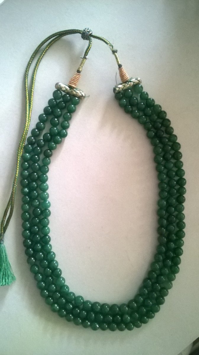 Gemstones-halssnoer smaragd 3-streng 50 cm verlengbaar met 48 cm stenen rond 0,5 cm