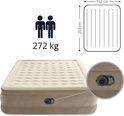 Matelas pneumatique Intex 2 places beige, 152 x 203 cm, avec pompe intégrée et indication de poids.