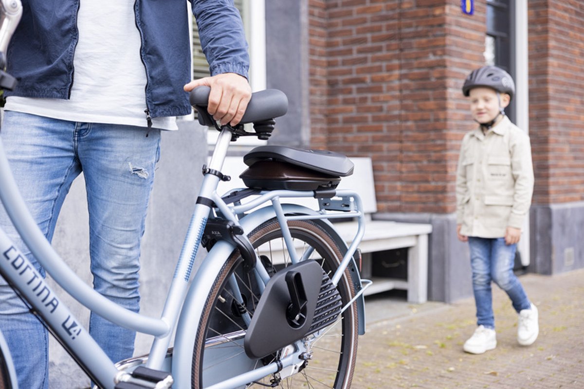 Bobike One Junior achterzitje tot 35kg dragerbevestiging zwart/zwart thumbnail 5