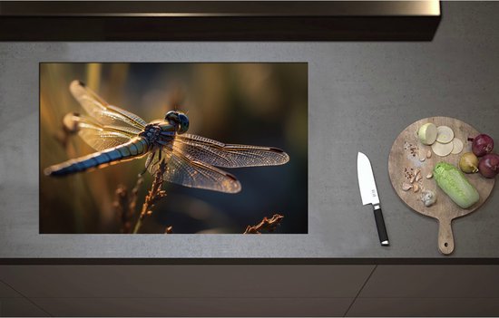Foto: Inductieplaat beschermer blauwe libel staat op bloem met gedetaileerde doorzichtige vleugels 80x52 cm 2 mm dik inductie beschermer bescherming inductiekookplaat kookplaat beschermer van wit vinyl