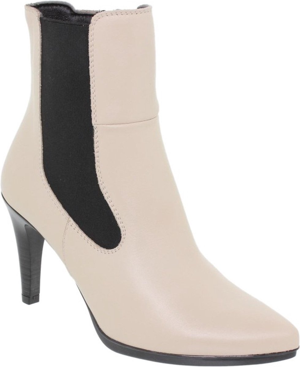 Broken white High heels -leer