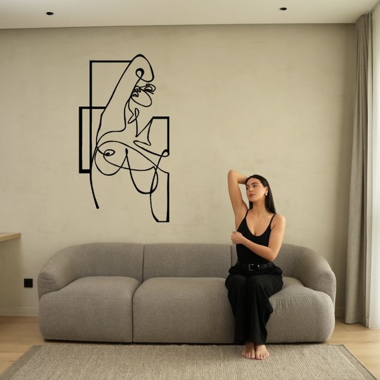 Vrouw2 - Silhouette - Metaalkunst - Goud - 80 cm- Line Art Decoratie - Muur Decoratie- Cadeau voor Vrouw- Inclusief ophangsysteem