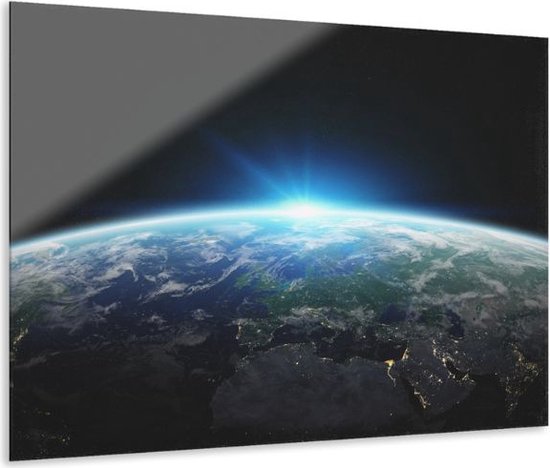 Indoorart - Glasschilderij aarde vanuit de ruimte 90x60 CM - Afbeelding op plexiglas - Inclusief montagemateriaal
