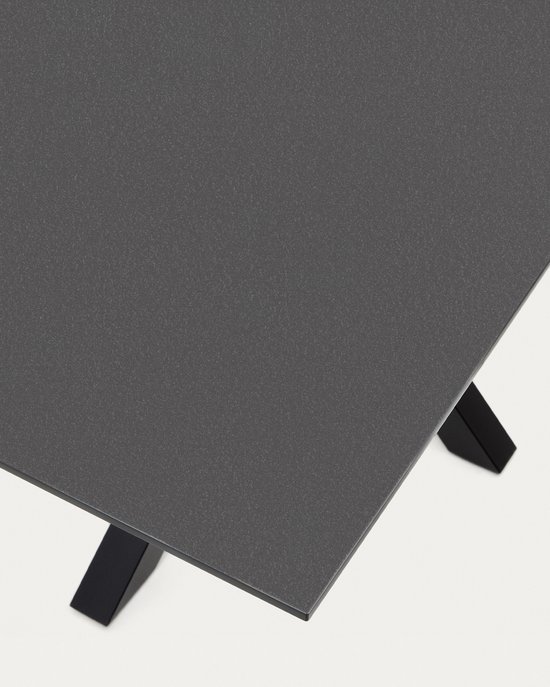 Kave Home - Argo glazen tafel met stalen poten in zwart 160 x 190 cm