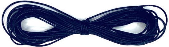 Een bundel donkerblauwe waxkoord van 1 mm dik.