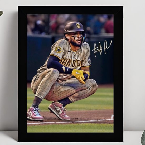 Fernando Tatís Jr. Ingelijste Handtekening – 15 x 10cm In Klassiek Zwart Frame – Gedrukte handtekening – Honkballer - "El Niño" of "Bebo" - Major League Baseball - MLB - San Diego Padres