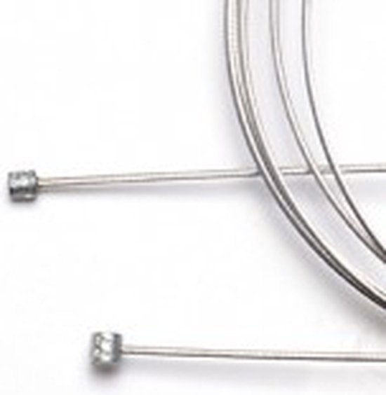 Zilverkleurige remkabel met metalen nippel aan beide uiteinden.