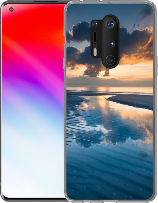 Telefoonhoesje Geschikt voor OnePlus 8 Pro hoesje - Zonsondergang bij de Nederlandse kust - Siliconen Telefoonhoesje Telefoonhoesje