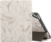 Mobigear Tablethoes geschikt voor Apple iPad 6 (2018) Hoes | Mobigear Tri-Fold Marble Bookcase + Stylus Houder - Wit