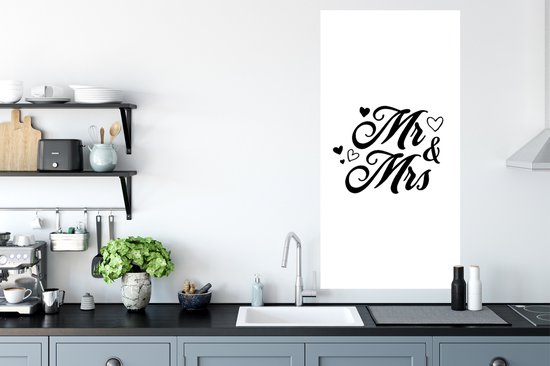 Muurstickers - Sticker Folie - Spreuken - 'Mr & Mrs' - Hart - Quotes - 60x120 cm - Plakfolie - Muurstickers Kinderkamer - Zelfklevend Behang - Zelfklevend behangpapier - Stickerfolie