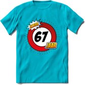 67 Jaar Hoera Verkeersbord T-Shirt | Grappig Verjaardag Cadeau | Dames - Heren | - Blauw - XXL