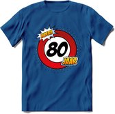 80 Jaar Hoera Verkeersbord T-Shirt | Grappig Verjaardag Cadeau | Dames - Heren | - Donker Blauw - S