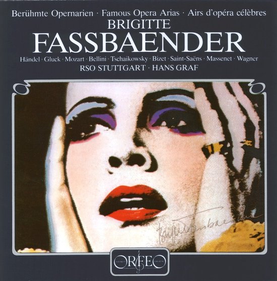 Brigitte Fassbaender op de cover van "Berühmte Opernarien". Haar gezicht is wijd open, met dramatische make-up en rode lippen. De titel "BRIGITTE FASSBAENDER" staat prominent bovenaan.