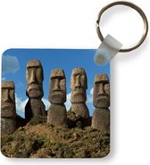 Sleutelhanger - Vijf Moai standbeelden op Paaseiland - Plastic - Rond - Uitdeelcadeautjes