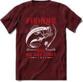 Fishing Has No Age Limit - Vissen T-Shirt | Blauw | Grappig Verjaardag Vis Hobby Cadeau Shirt | Dames - Heren - Unisex | Tshirt Hengelsport Kleding Kado - Burgundy - L